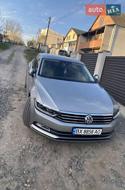 Седан Volkswagen Passat 2016 в Хмельницькому