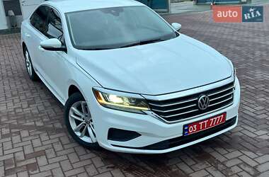 Седан Volkswagen Passat 2020 в Луцьку