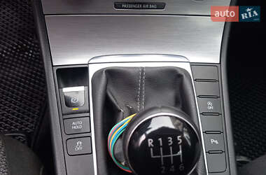 Универсал Volkswagen Passat 2014 в 