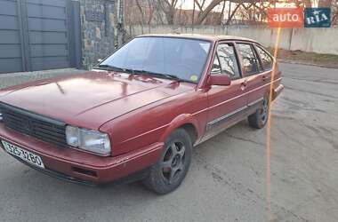 Хетчбек Volkswagen Passat 1987 в Луцьку