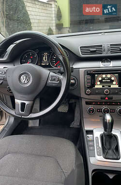 Универсал Volkswagen Passat 2014 в Львове