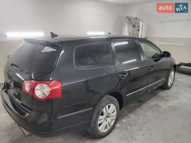 Універсал Volkswagen Passat 2010 в Сумах