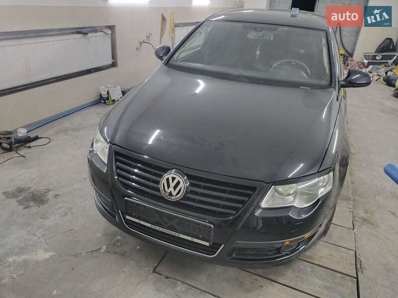Універсал Volkswagen Passat 2010 в Сумах