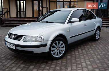 Седан Volkswagen Passat 1999 в Вінниці