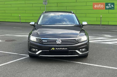 Универсал Volkswagen Passat 2017 в Киеве