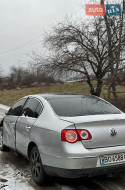 Седан Volkswagen Passat 2006 в Чернівцях