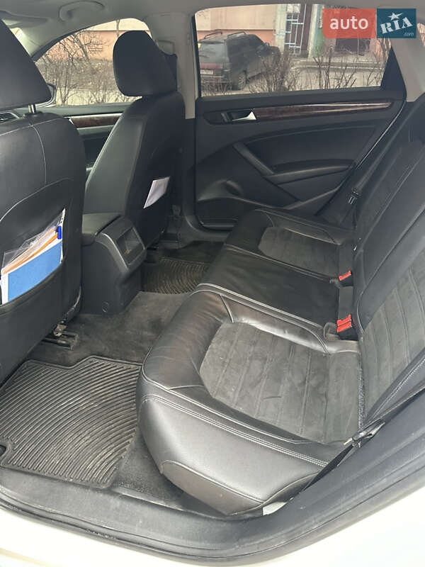 Седан Volkswagen Passat 2012 в Слов'янську