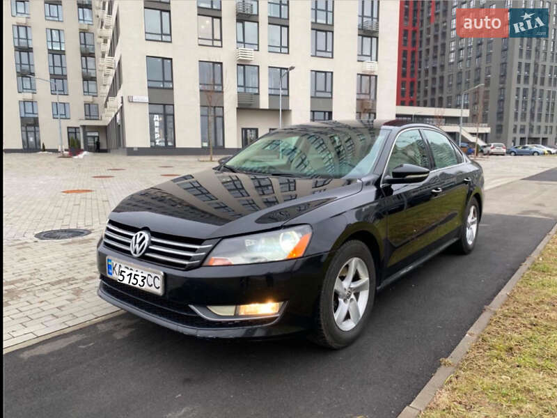 Седан Volkswagen Passat 2014 в Києві