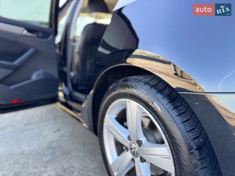 Седан Volkswagen Passat 2013 в Монастырище