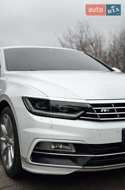 Седан Volkswagen Passat 2017 в 