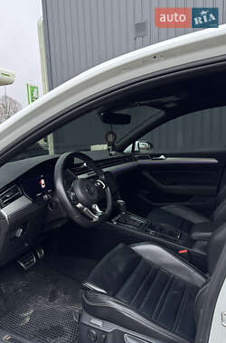 Седан Volkswagen Passat 2017 в 