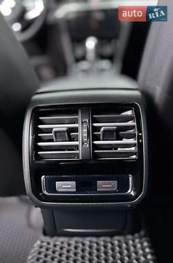 Седан Volkswagen Passat 2017 в 
