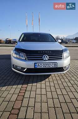 Седан Volkswagen Passat 2012 в Тячеві