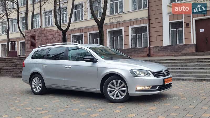 Универсал Volkswagen Passat 2015 в Одессе