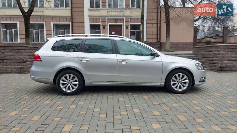 Универсал Volkswagen Passat 2015 в Одессе