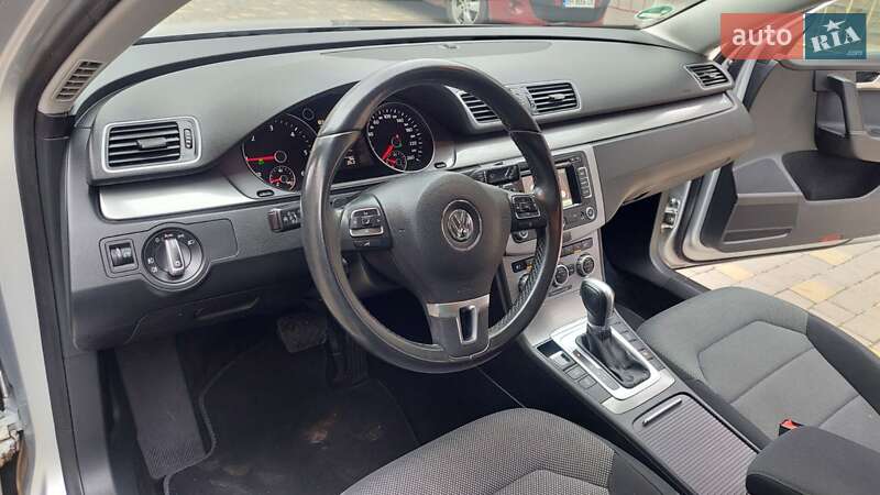 Универсал Volkswagen Passat 2015 в Одессе