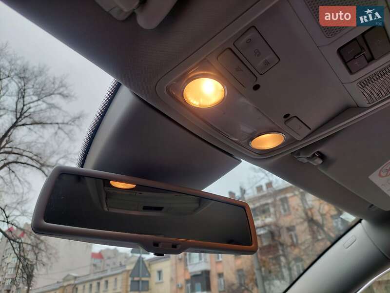 Универсал Volkswagen Passat 2015 в Одессе