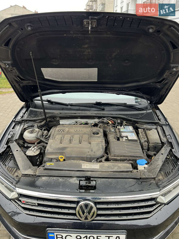 Універсал Volkswagen Passat 2016 в Старій Вижівці
