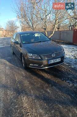 Седан Volkswagen Passat 2014 в Карлівці