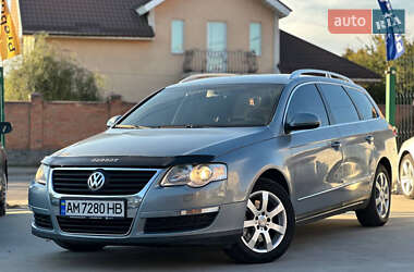 Універсал Volkswagen Passat 2010 в Бердичеві