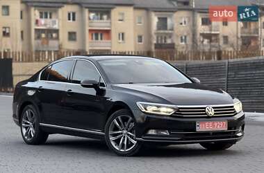 Седан Volkswagen Passat 2015 в Хусті