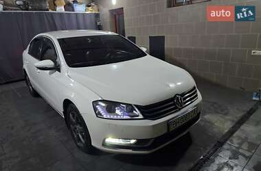 Седан Volkswagen Passat 2012 в Одесі