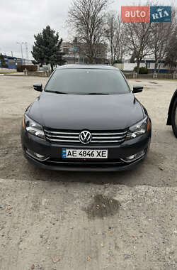 Седан Volkswagen Passat 2014 в Дніпрі