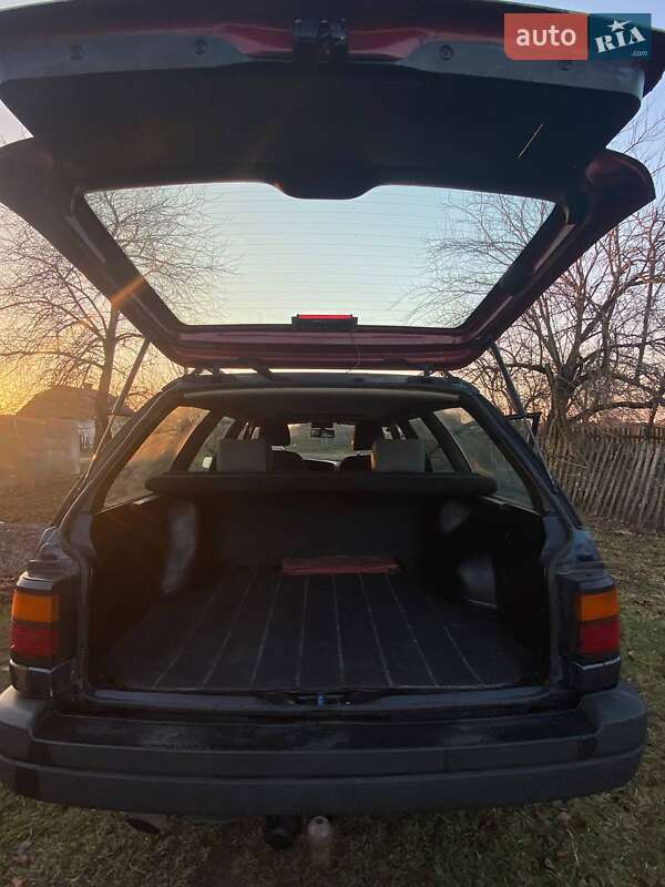 Универсал Volkswagen Passat 1989 в Турийске