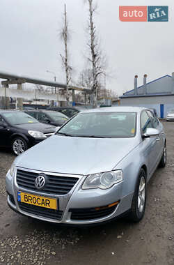 Седан Volkswagen Passat 2007 в Луцьку