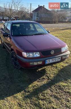 Седан Volkswagen Passat 1995 в Черновцах