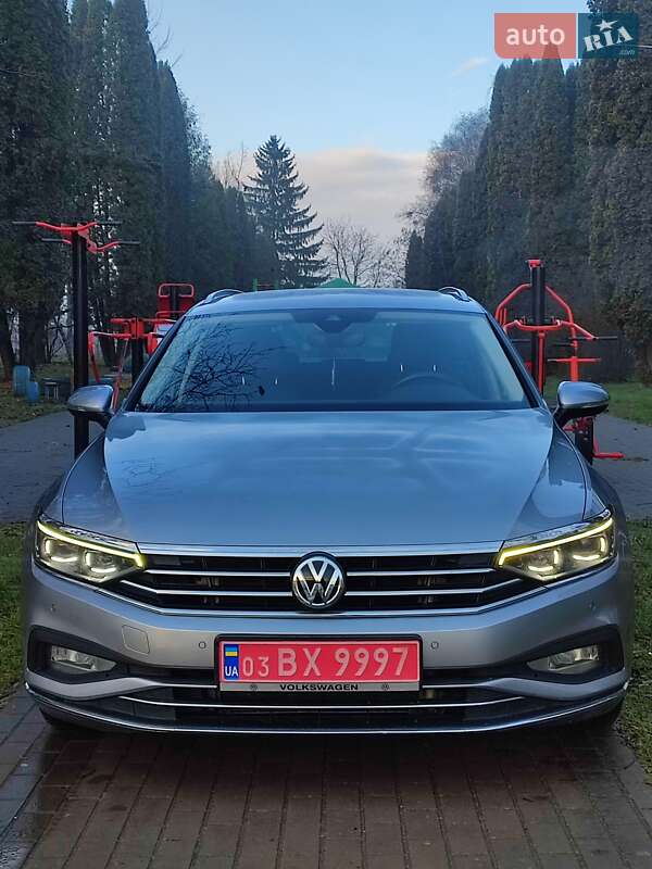 Универсал Volkswagen Passat 2020 в Млинове