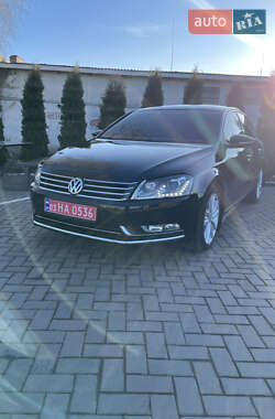 Седан Volkswagen Passat 2011 в Любарі