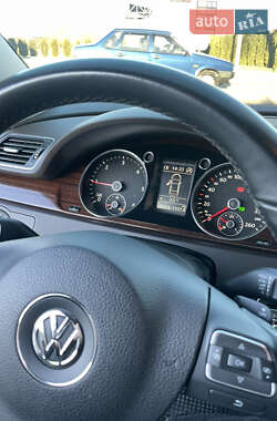 Седан Volkswagen Passat 2011 в Любарі