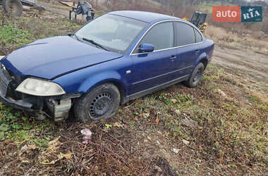 Седан Volkswagen Passat 2001 в Сваляві