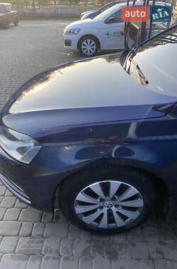 Универсал Volkswagen Passat 2011 в 