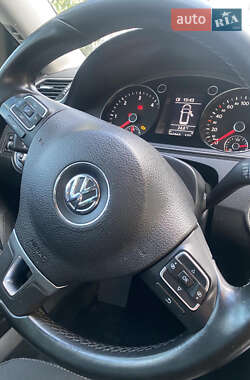 Универсал Volkswagen Passat 2011 в 