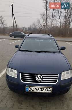 Універсал Volkswagen Passat 2001 в Мостиській