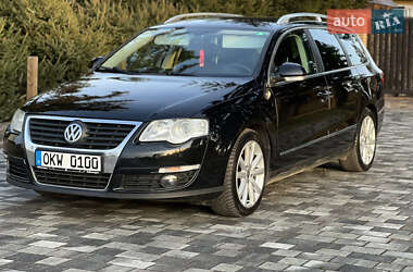 Универсал Volkswagen Passat 2010 в Староконстантинове