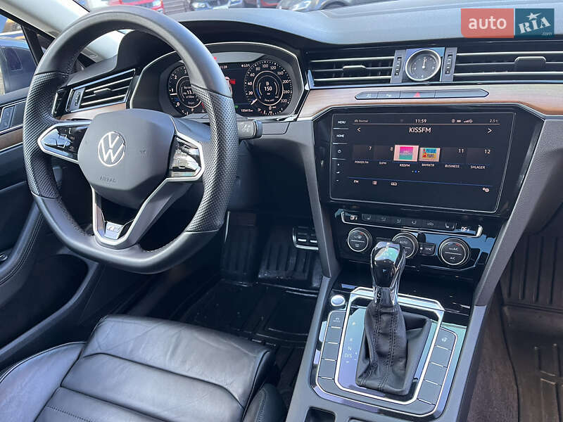 Седан Volkswagen Passat 2018 в Киеве фото 10 Седан Volkswagen Passat 2018 в Киеве