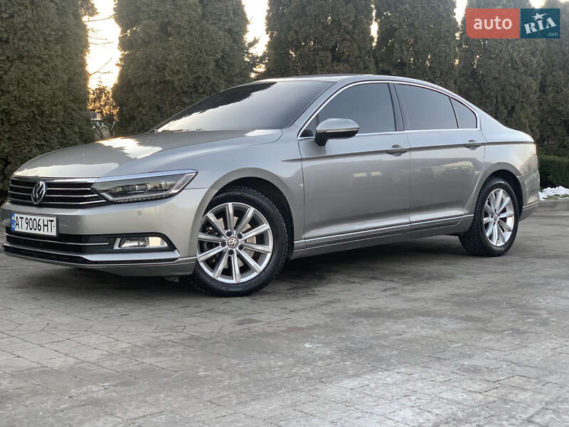 Седан Volkswagen Passat 2015 в Ивано-Франковске