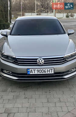 Седан Volkswagen Passat 2015 в Ивано-Франковске