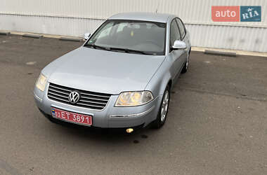 Седан Volkswagen Passat 2004 в Луцьку