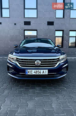 Седан Volkswagen Passat 2020 в Дніпрі