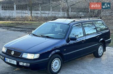 Универсал Volkswagen Passat 1996 в Каменском