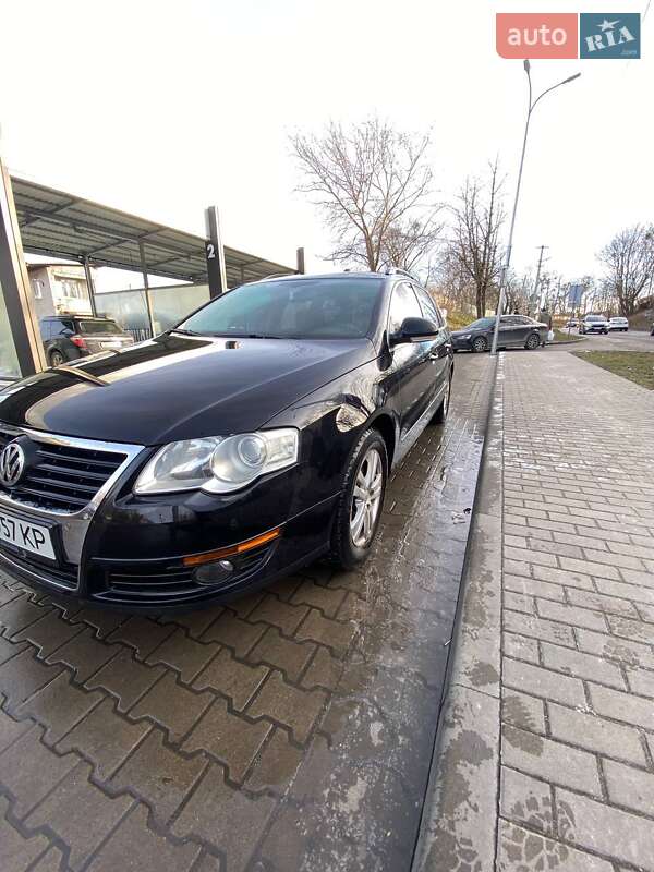 Универсал Volkswagen Passat 2009 в Львове