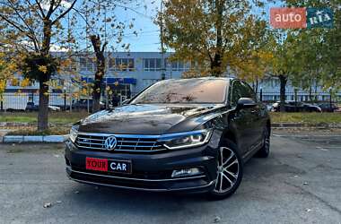 Седан Volkswagen Passat 2019 в Києві