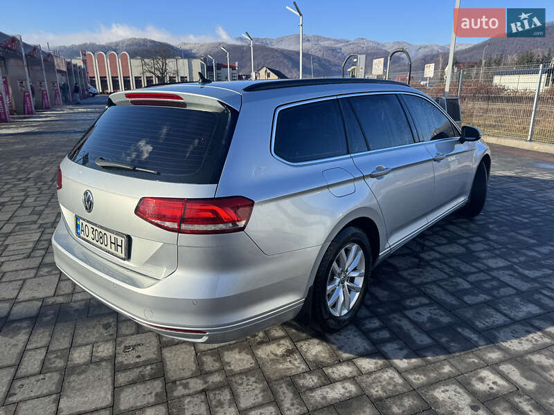 Універсал Volkswagen Passat 2017 в Хусті