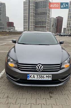 Седан Volkswagen Passat 2013 в Києві