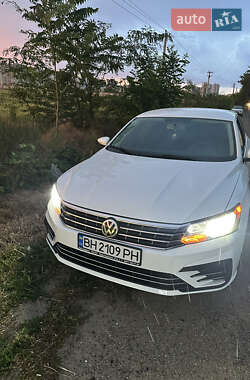 Седан Volkswagen Passat 2016 в 