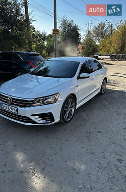 Седан Volkswagen Passat 2016 в 